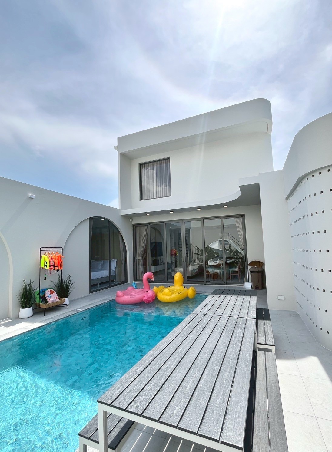 Lalyn pool villa Bangsaen ลลิน พูลวิลล่า บางแสน หลังที่ 1 gallery 1