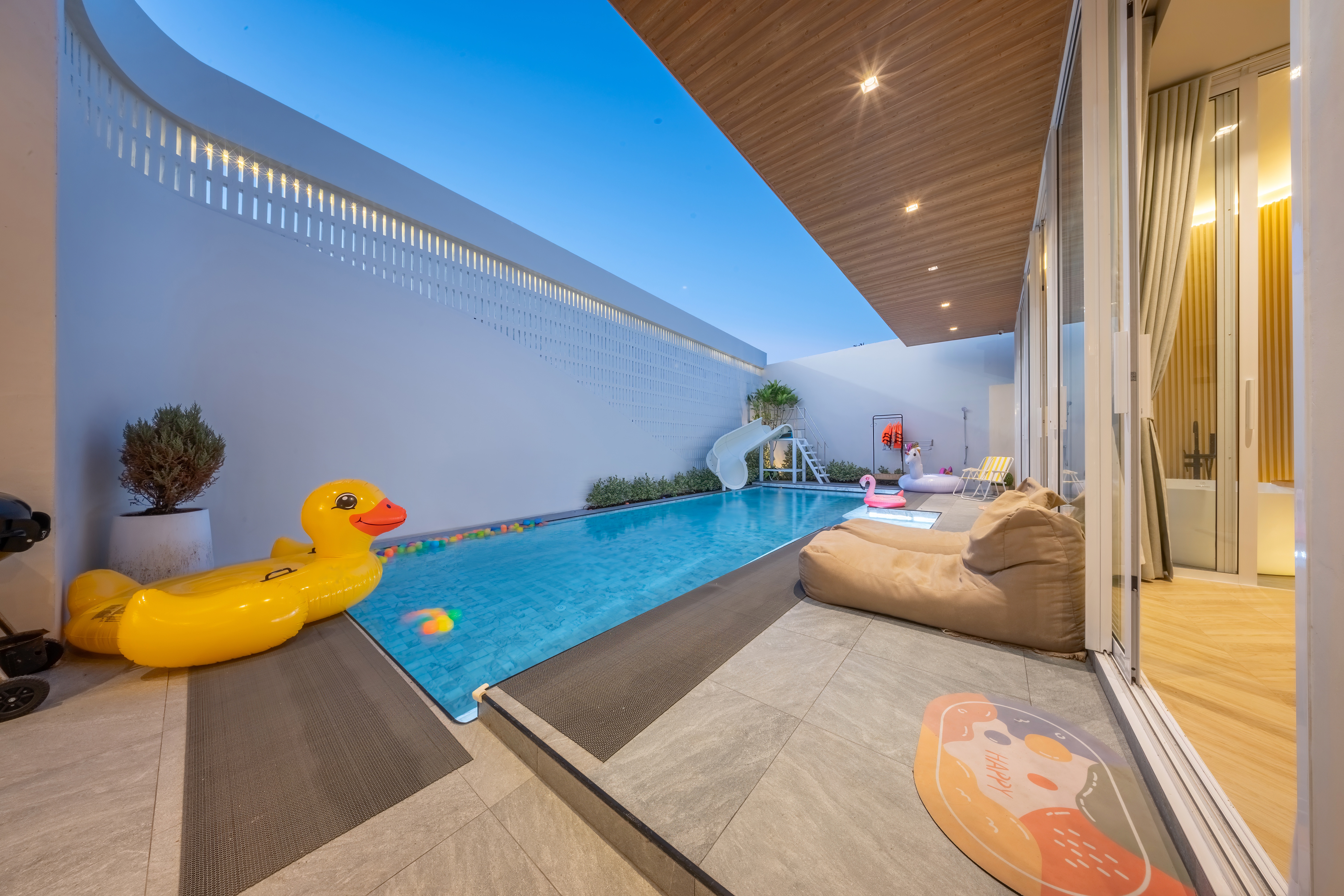 THE CURVE POOLVILLA BANGSAEN gallery 2