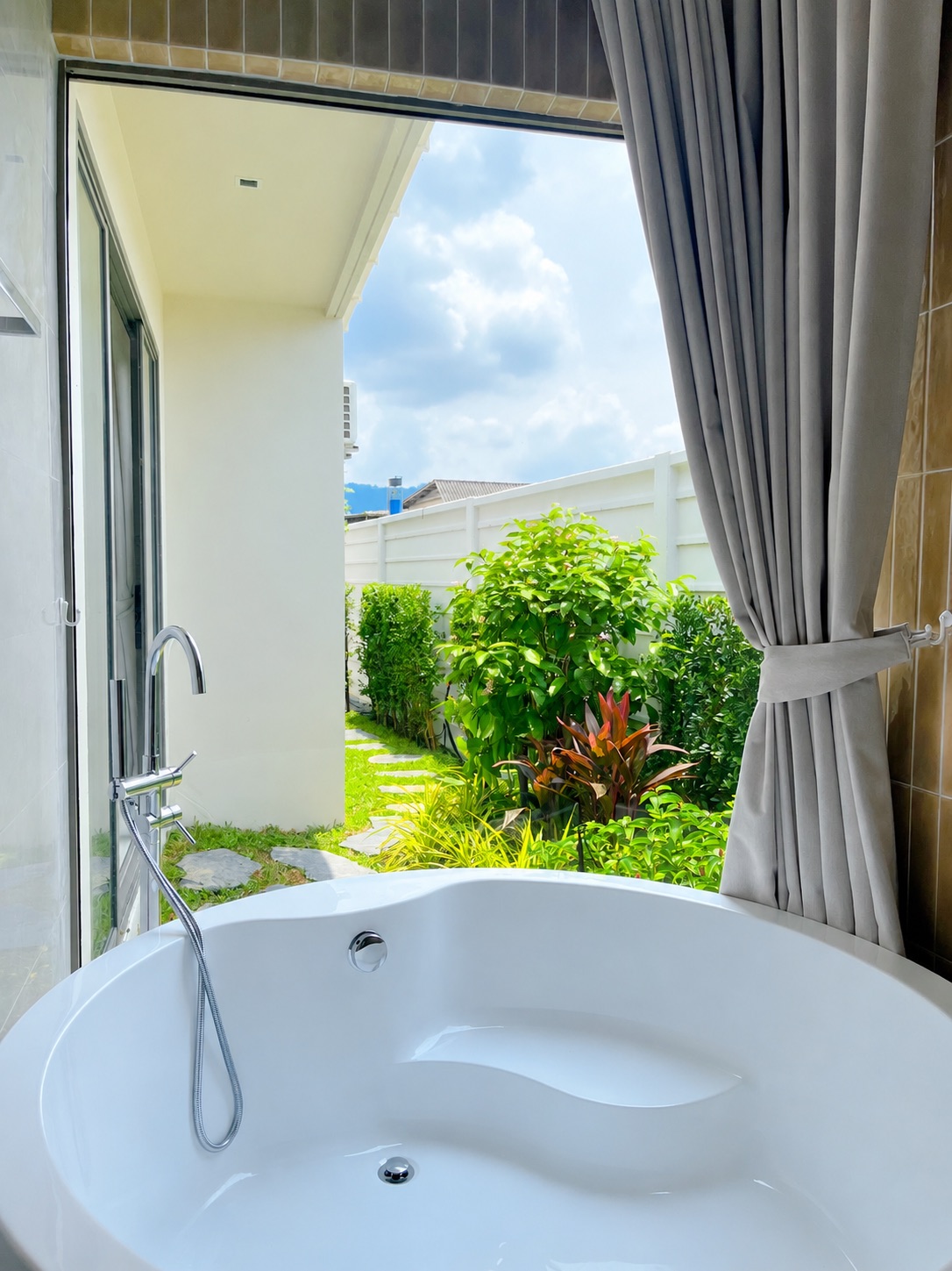 Lalyn pool villa Bangsaen ลลิน พูลวิลล่า บางแสน หลังที่ 4 gallery mobile 17